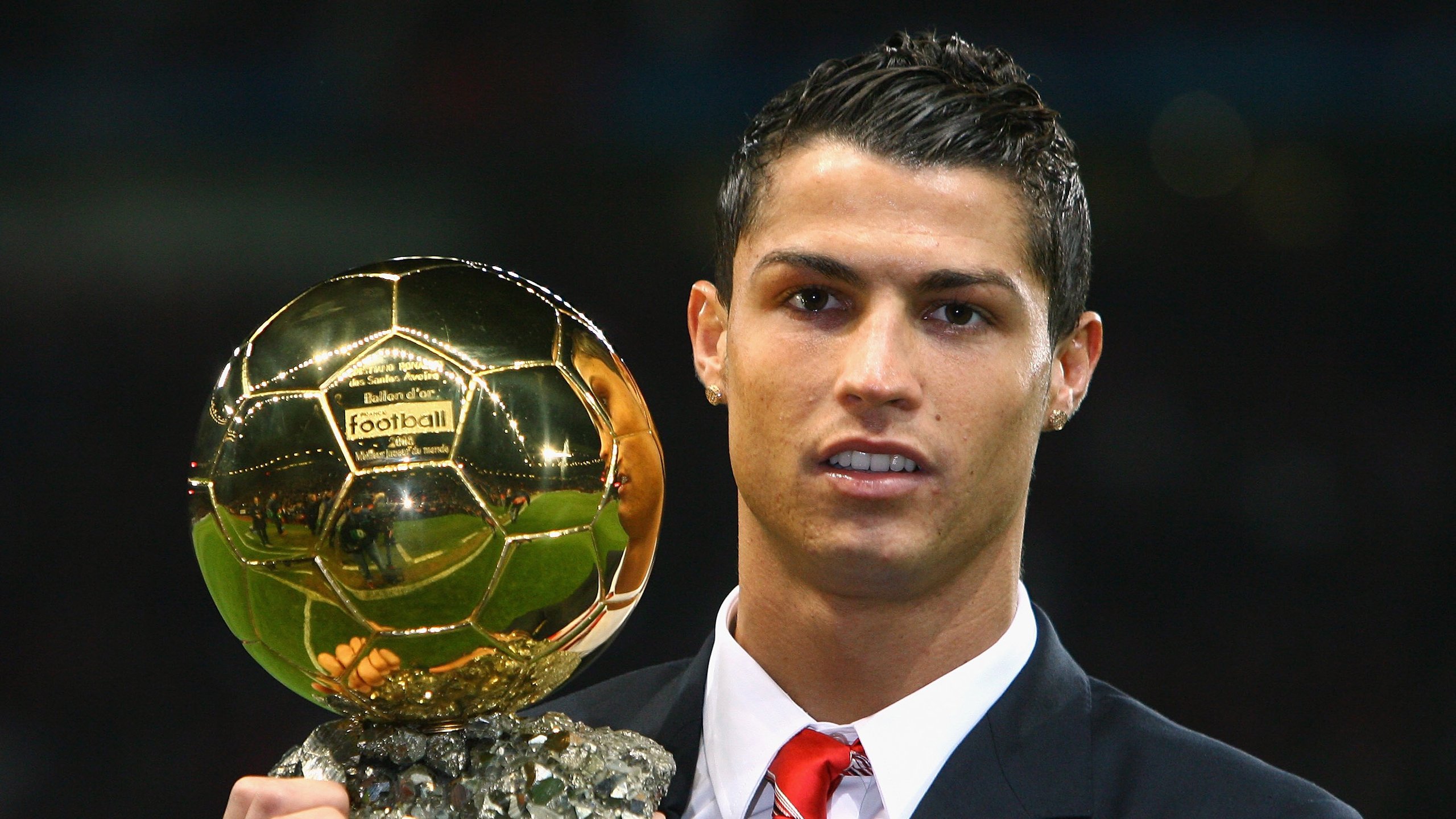 “霍斯特在南非队的表现持续亮眼,成为防守焦点”