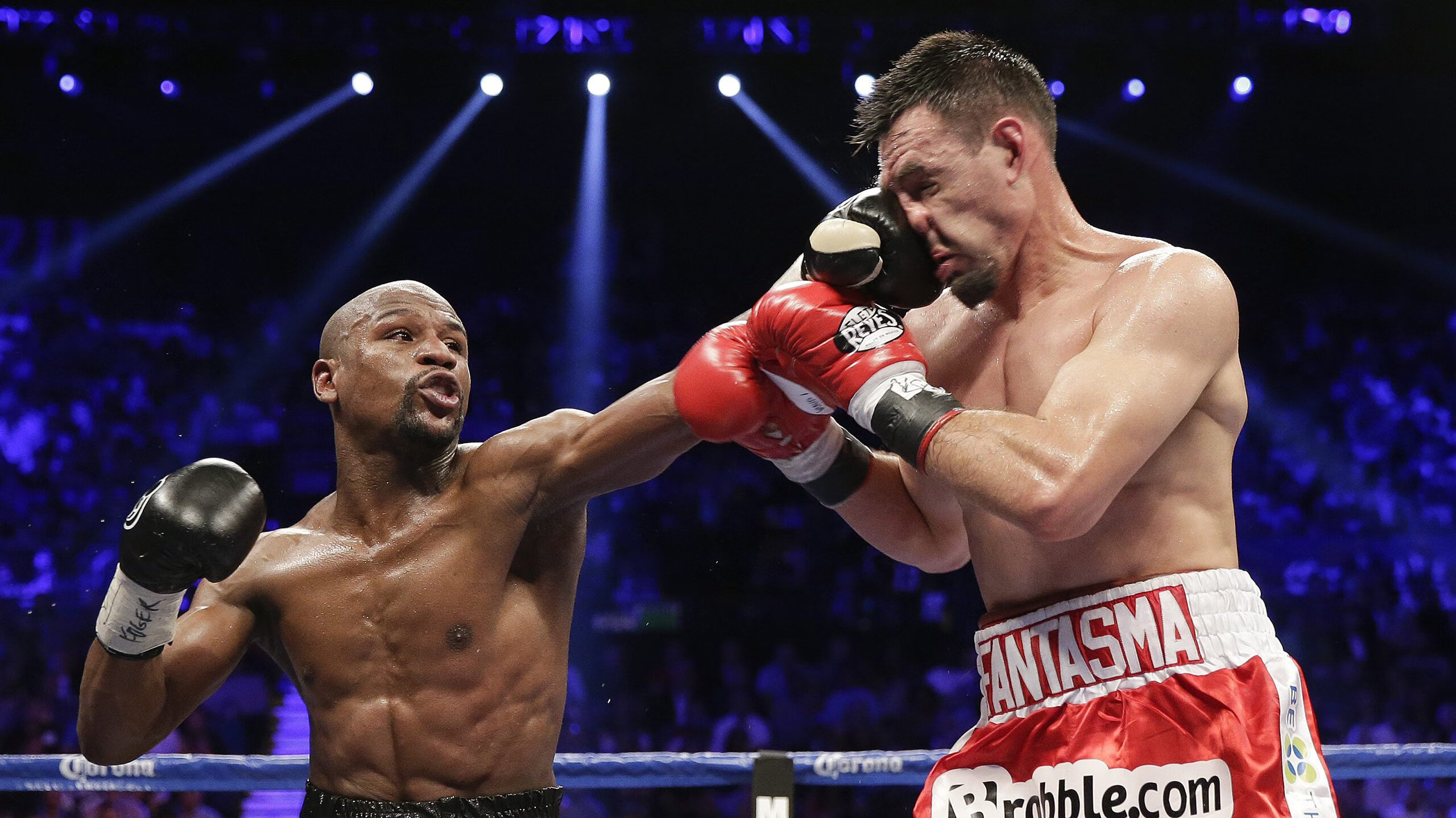 体育明星拍摄公益宣传片引发广泛讨论,体育明星为主题的海报