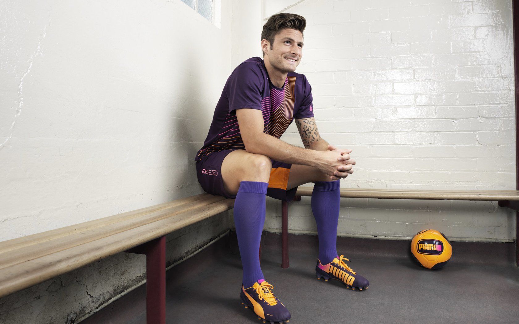 开云体育入口下载-约翰·恩多耶-布鲁阿尔200米仰泳决赛展现强劲实力